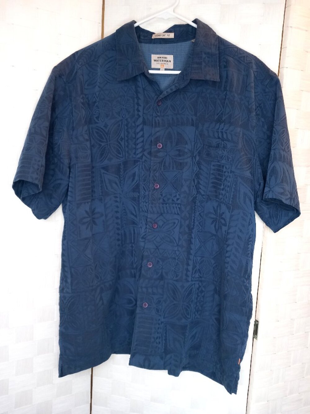 Quicksilver Waterman Hawaiian Style Geometric Button Up Shirt